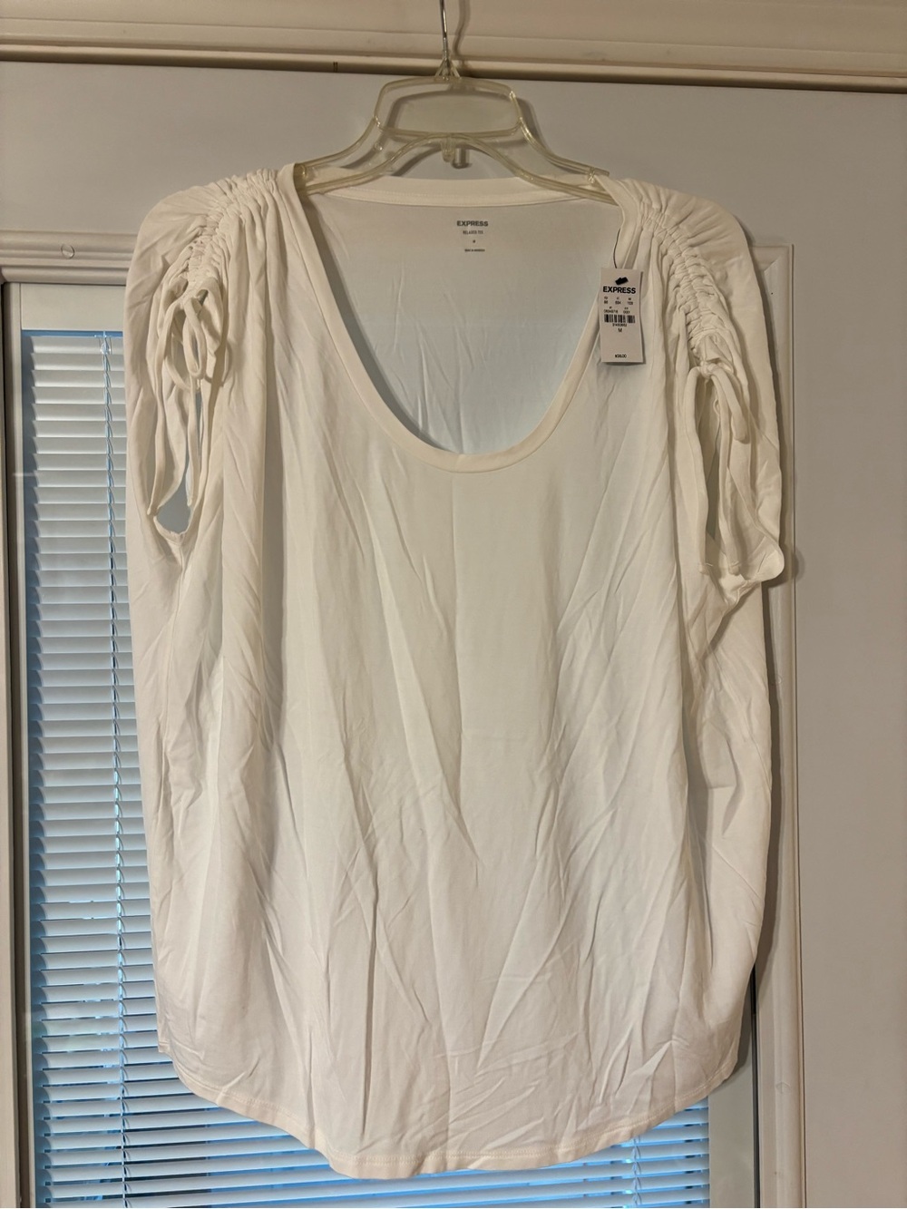 Express White Cap Sleeve Scoop Neck Top